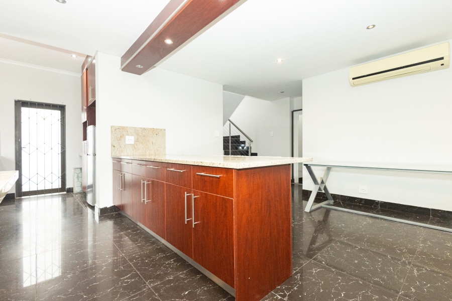 4 Bedroom Property for Sale in Parklands North Western Cape